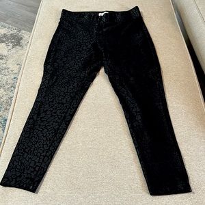 Ann Taylor Loft leggings, size medium, black cheetah print